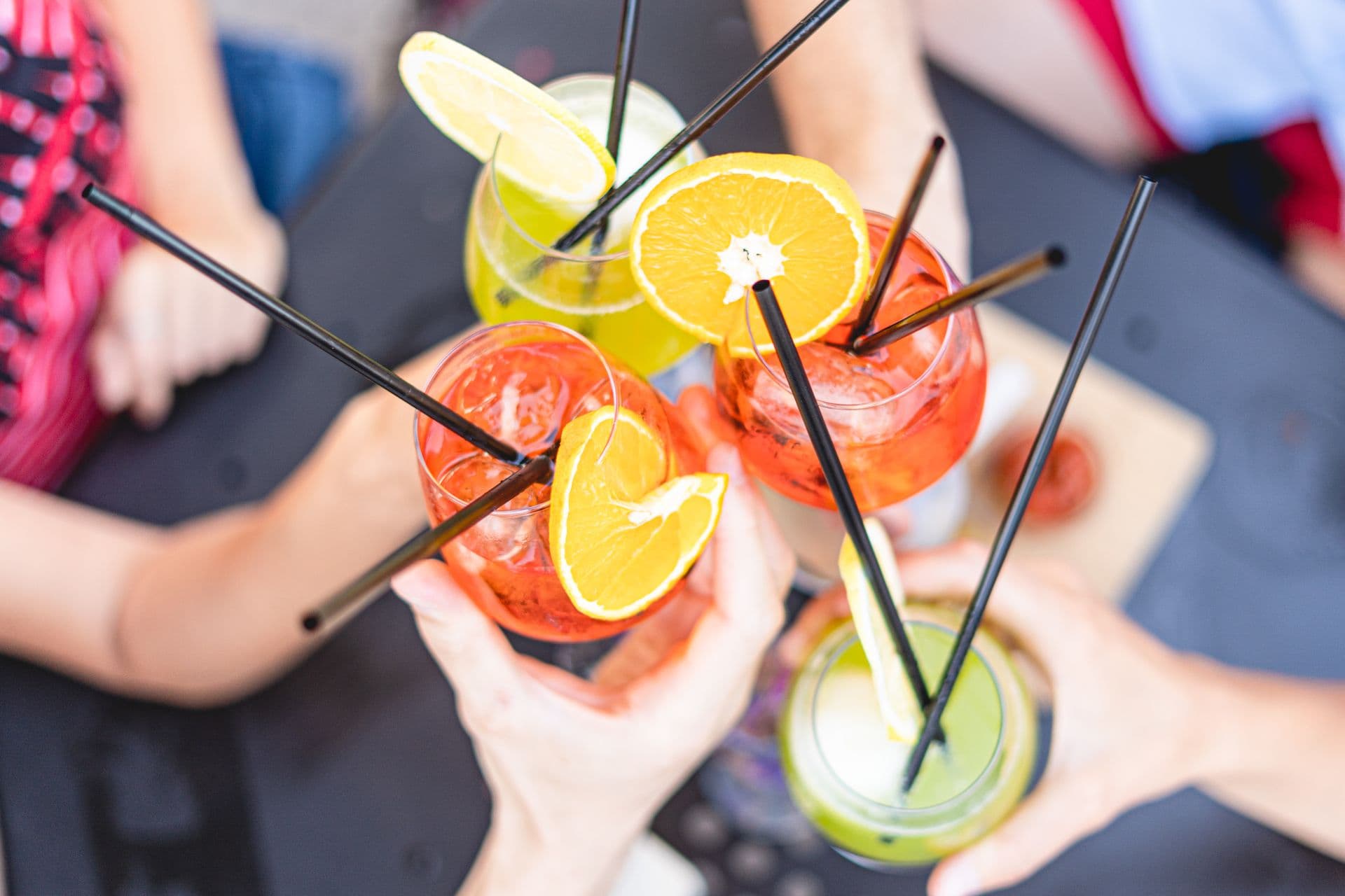 Cócteles para fiestas como el Ramazzotti Spritz